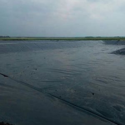 沈陽防水膜施工，HDPE土工膜鋪設(shè)怎樣后果最佳?